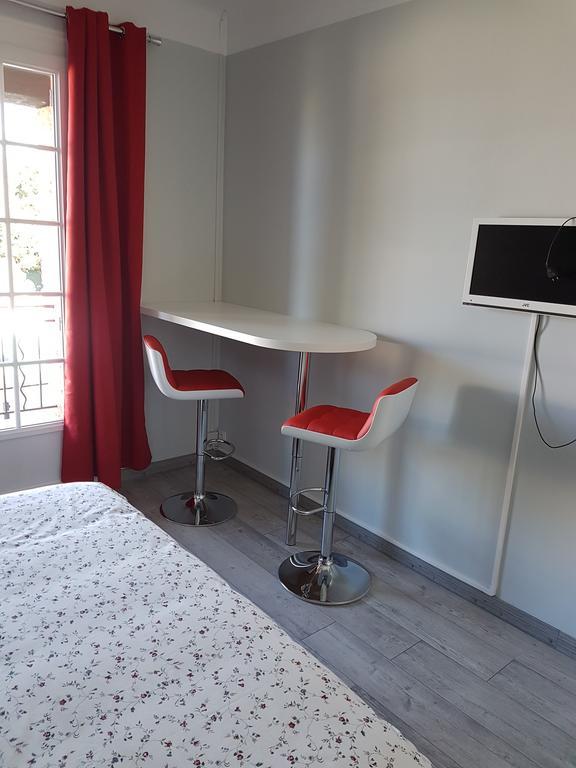 La Combe Joseph Bed & Breakfast Remoulins Dış mekan fotoğraf